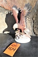 HOMCO 1979 Masterpiece Porcelain eagle