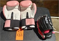 Box lot women's pink 10oz boxing gloves