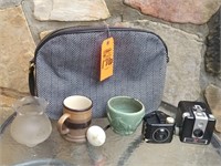 Shoulder bag with 2 vintage cameras, bowl, mug