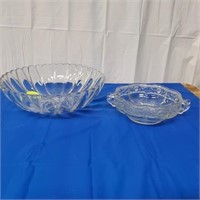 VINTAGE ROSE AND GLASS BOWL