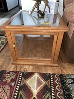 SHOW CASE END TABLE