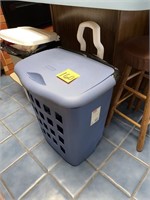 ROLLING GARBAGE CAN