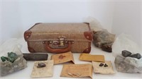 SMALL VINTAGE TRAVEL CASE+ ASSORTED MINING SAMPLES