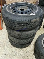 Set of 4 Kelly Tires with Rims P205/70R14