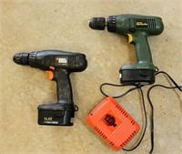 2 Black & Decker Cordless Drill & Charger - works