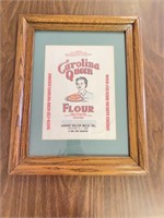 Vintage Carolina Queen Flour Decor