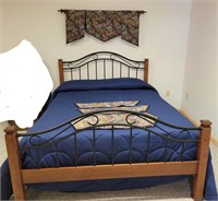 Full Size Bed & Wall Valance ++