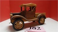 HANDCRAFTED WOODEN PICK-UP TRUCK 11 IN