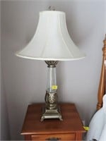 CRACKLE GLASS AND METAL TABLE LAMP WITH SHADE - WO