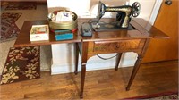 Antique Singer sewing machine in a very nice
