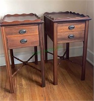 2 matching vintage side tables or sofa end