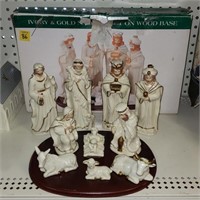 Porcelain Nativity Set on Wood Base w/ Box