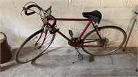 Vintage Free Spirit 10 speed bicycle - tires are