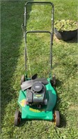 20 inch push lawnmower with a 148 mL Briggs &