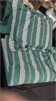 Twin xl comforter with dust ruffle and two sham