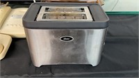 Oyster toaster w/ retractable cord