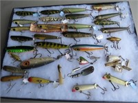 (31) DALTON SPECIALS & OTHER LURES IN CASE
