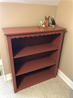 Early American Style Bookcase w Book Ends