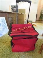 insulated cooler bag on wheels handle
