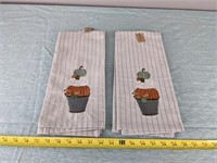 Park Design Stacked Pumpkins Dishtowels (2)