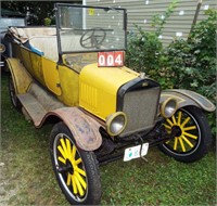 1922 Model T Touring Car