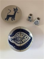 Four small pieces of Deichmann pottery