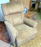Lazy Boy recliner- good condition