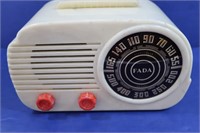 Vintage FADA Radio #845 in Pearlescent