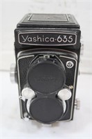 Yashica 635 Twin Lens Reflex Camera