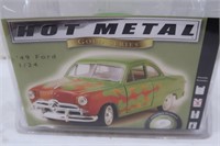 Hot Metal Gold Series Colector '49 Ford w/Display