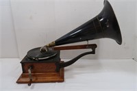 Antique Early 1900's Victor Talking Machine Type B