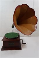 Antique Early1900s TalkingMachine Type VIC.O13081D