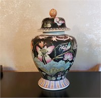 Beautiful Asian Urn Made In Hong Kong Painted