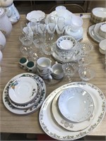 Assorted Glasses, Dishes, Etc)