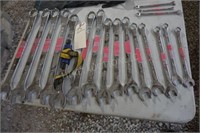 17 S & K  GOODWRENCHES PLUS CASE