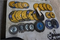 LGE LOT  GRINDING & CUTTING DISCS AND WIRE WHEELS