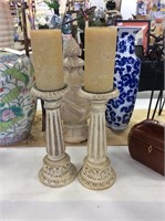 Set of wooden candle pillars