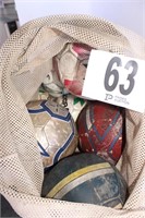 Bag of (8) Soccer Balls (U231)