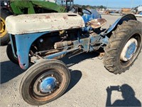 Ford 9N, 2WD, 25hp,non-running has pallet of parts
