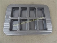 Non Stick Multiple Small Loaf Pan?