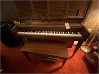 Cable Nelson Piano w/Bench