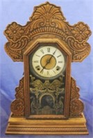 Ingraham vintage carved wood mantle clock