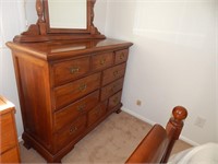 Thomasville Walnut Dresser Bureau 10 Drawers
