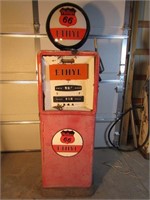 BOWSER MOD 585C GAS PUMP