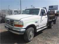 1996 Ford F350 4WD Truck w/ Welding Bed