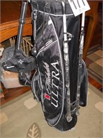 Set of Golf Clubs (Black Callaway Bag)
