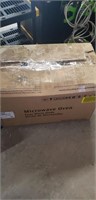 Microwave oven still in box large 3x2