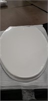 8 toilet seats various sizes, brands and colors