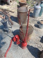 Gas can, oil can, oil pump handle SEE PICS