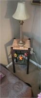 TABLE LAMP; STOOL; VASE W/GLASS FLOWERS